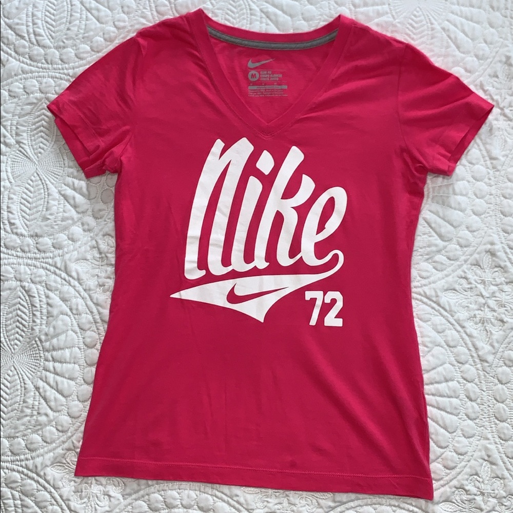 Nike retro graphic tee, slim fit size medium, NWOT